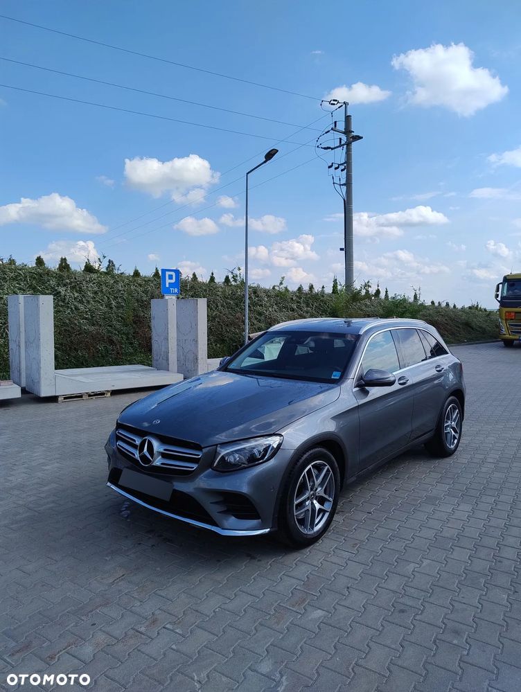 Mercedes-Benz GLC - 1