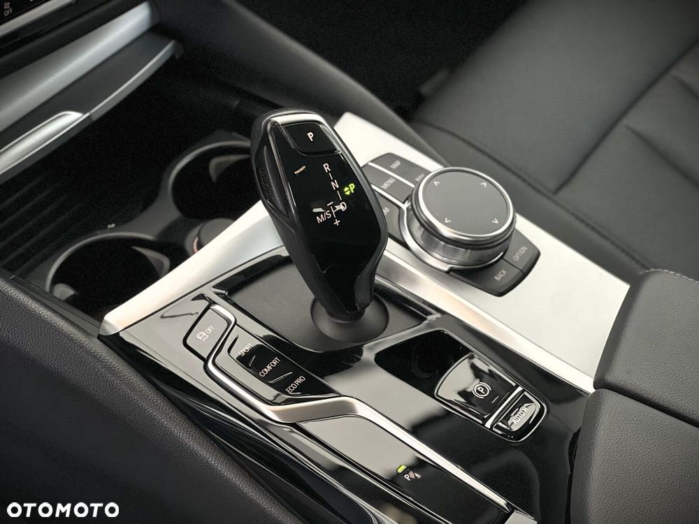 BMW Seria 5 - 17