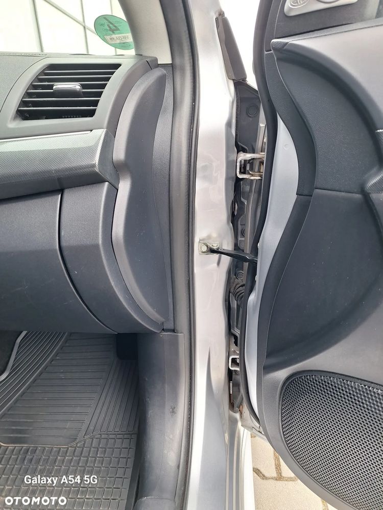 Mitsubishi Lancer 1.8 Intense - 16