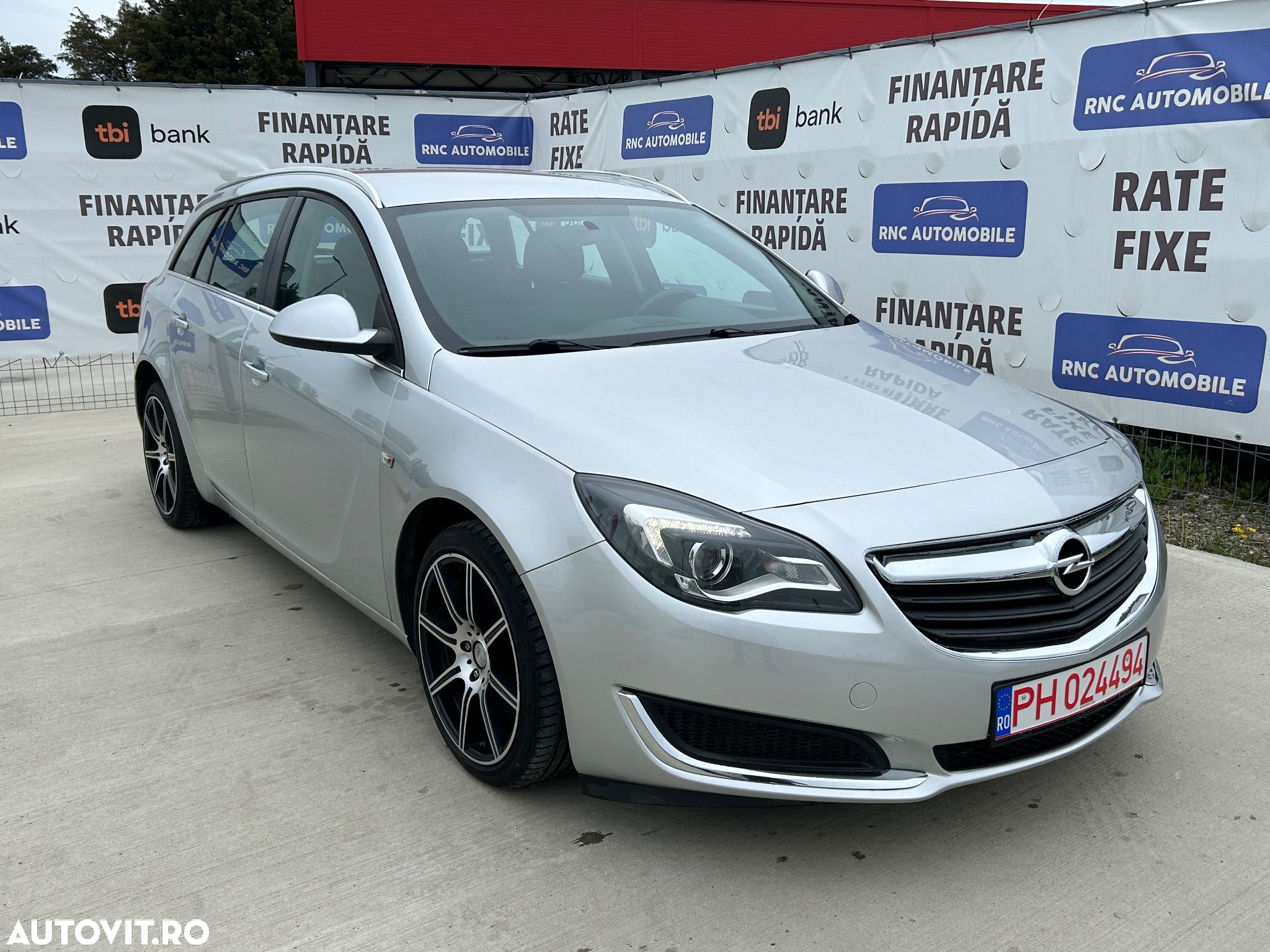 Opel Insignia - 1