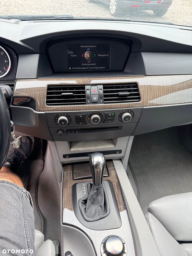 BMW Seria 5 - 13