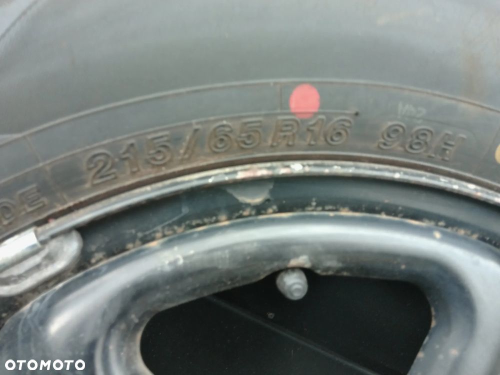 DACIA DUSTER 4 SZT KOLA 16'' 215 65 STALOWE FELGI OPONY DOT 0326 YOKOHAMA CENA Z DOSTAWA - 9