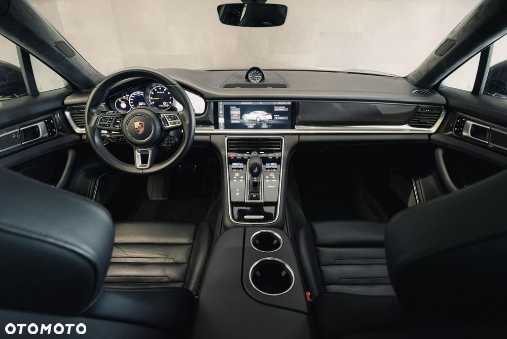 Porsche Panamera - 10