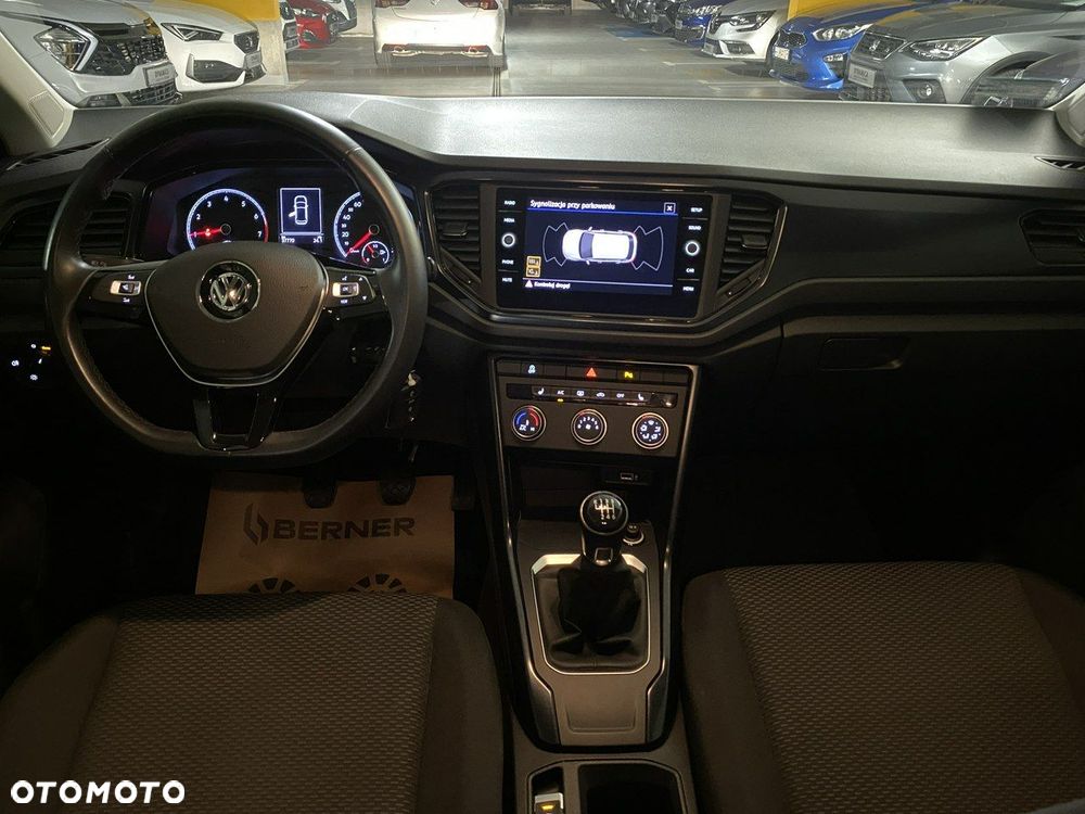 Volkswagen T-Roc - 15