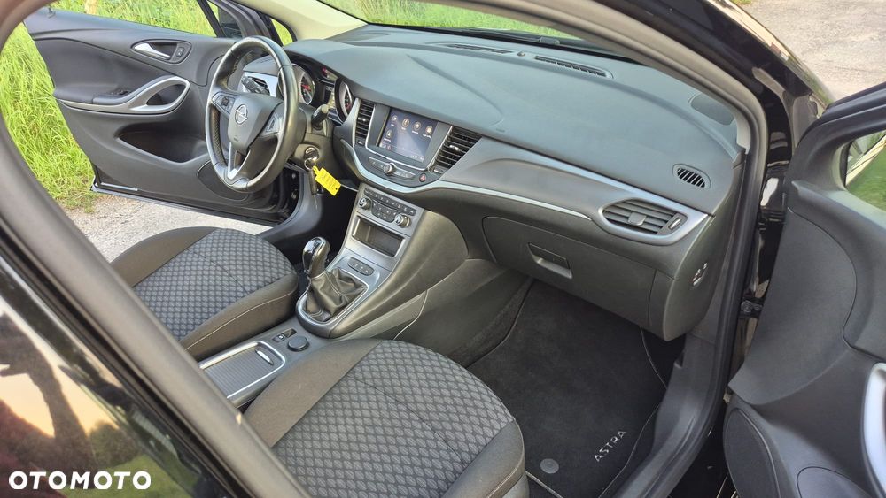 Opel Astra 1.2 Turbo Business Edition - 8