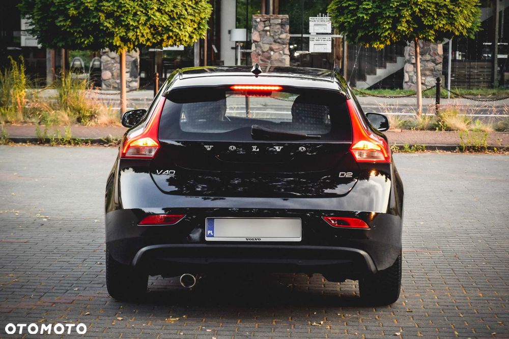 Volvo V40 D2 Momentum - 14