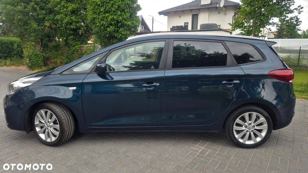 Kia Carens 1.6 GDI Dream Team Edition - 2