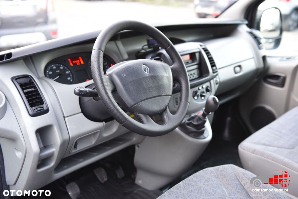 Renault Trafic - 17