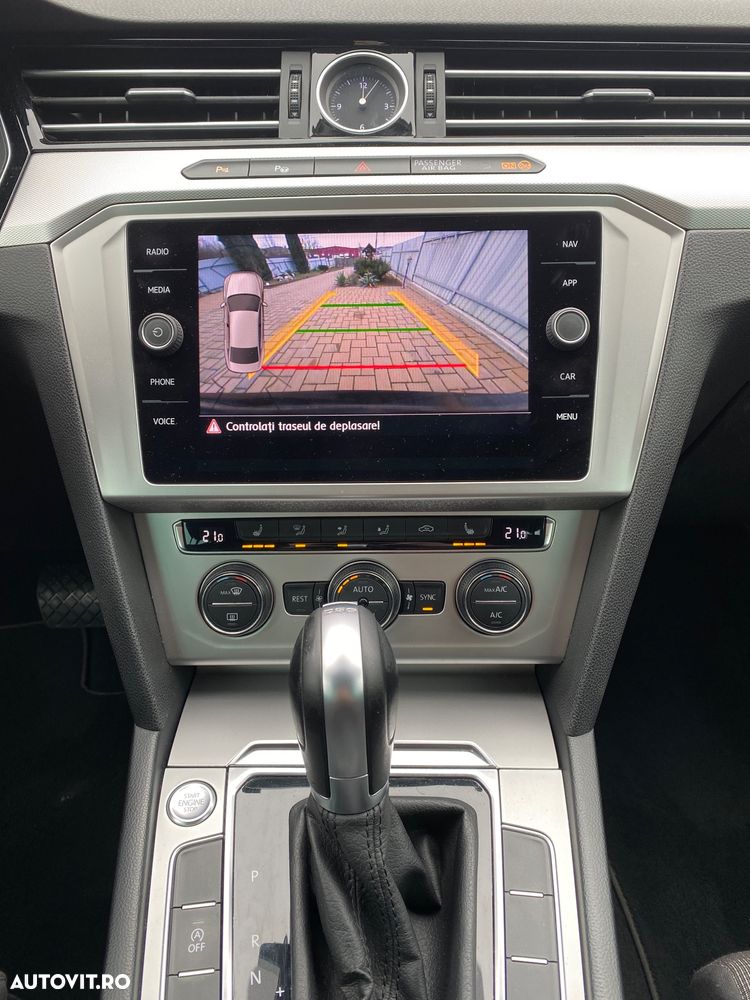 Volkswagen Passat 2.0 TDI DSG Comfortline - 13