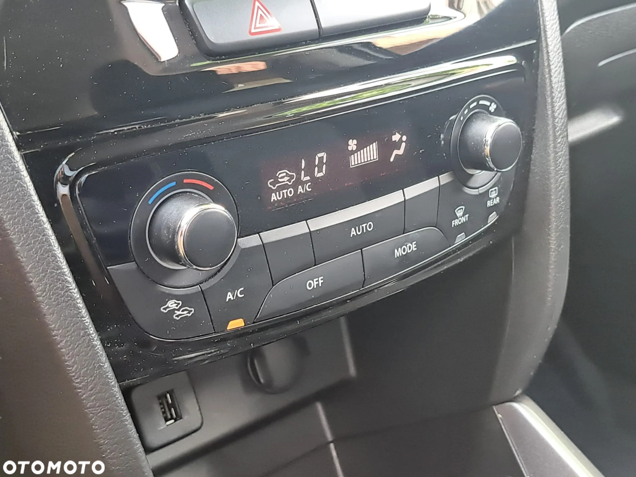 Suzuki Vitara 1.4 Boosterjet SHVS Premium 2WD - 19