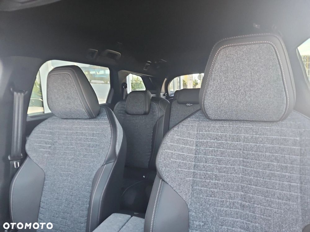 Peugeot 5008 - 12