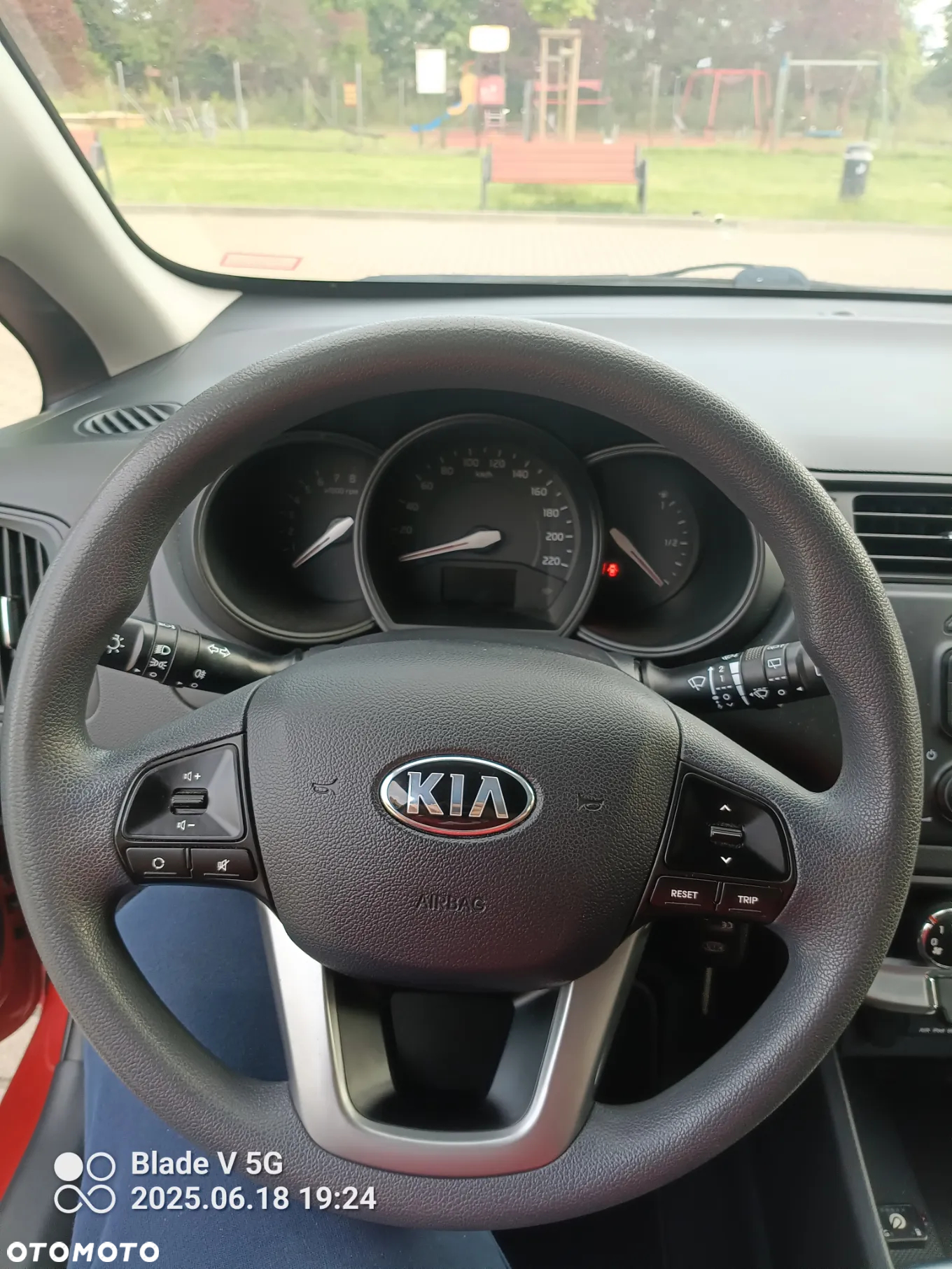 Kia Rio 1.2 Attract - 10