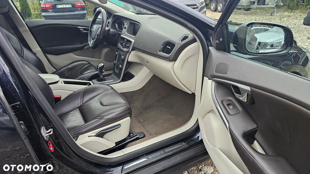 Volvo V40 Cross Country D2 Summum - 15