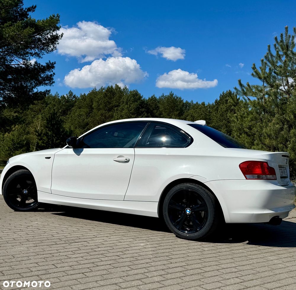 BMW Seria 1 130i - 3