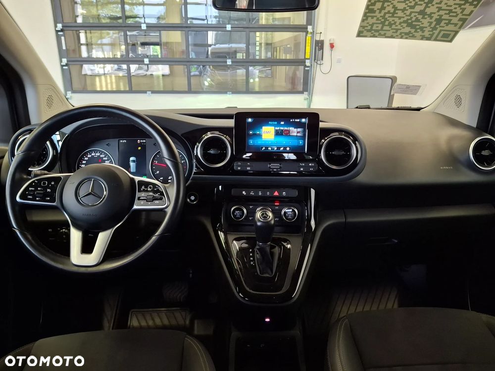 Mercedes-Benz Klasa T 180 d Style - 12