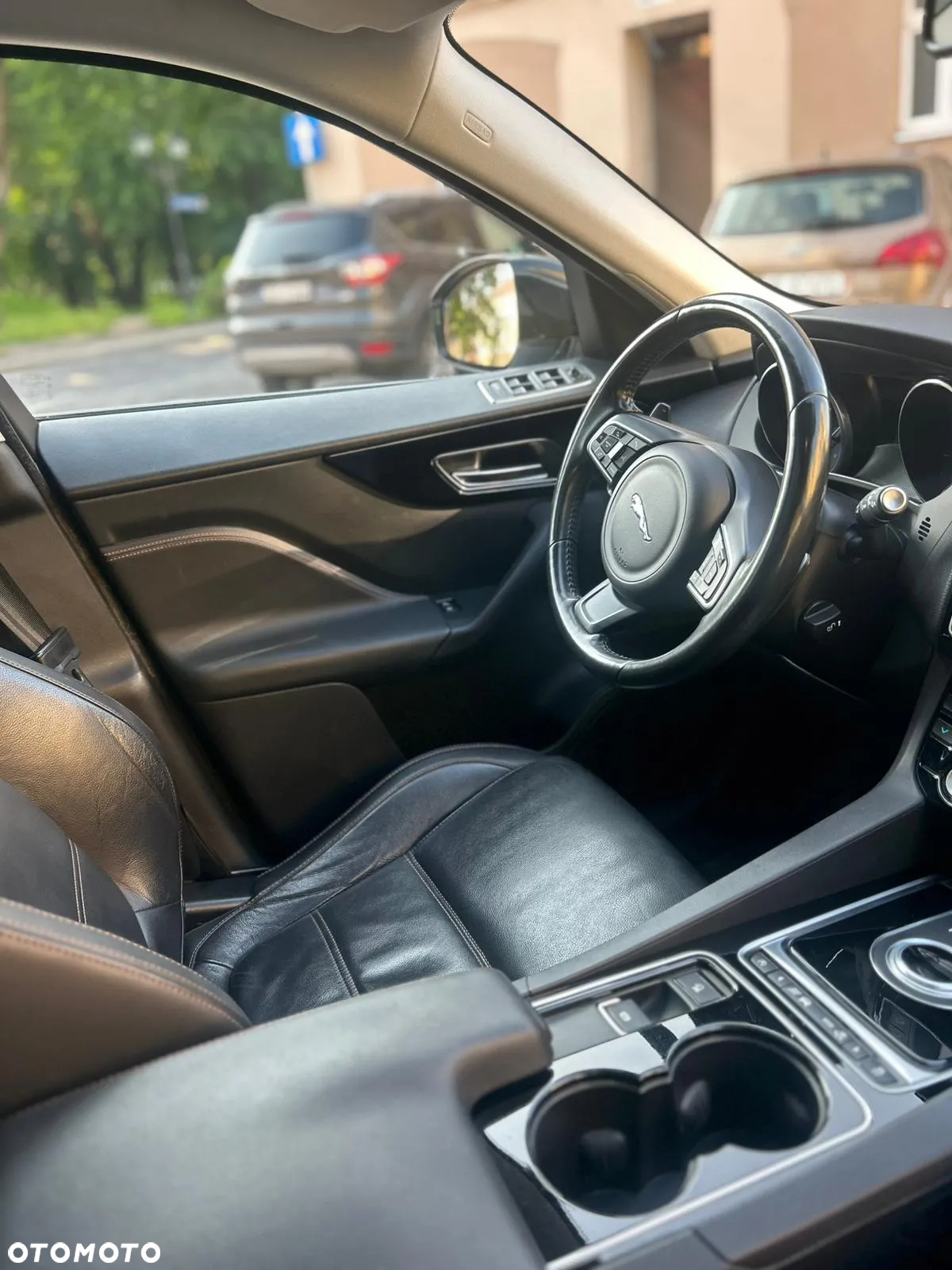 Jaguar F-Pace 2.0 i4D AWD Prestige - 8