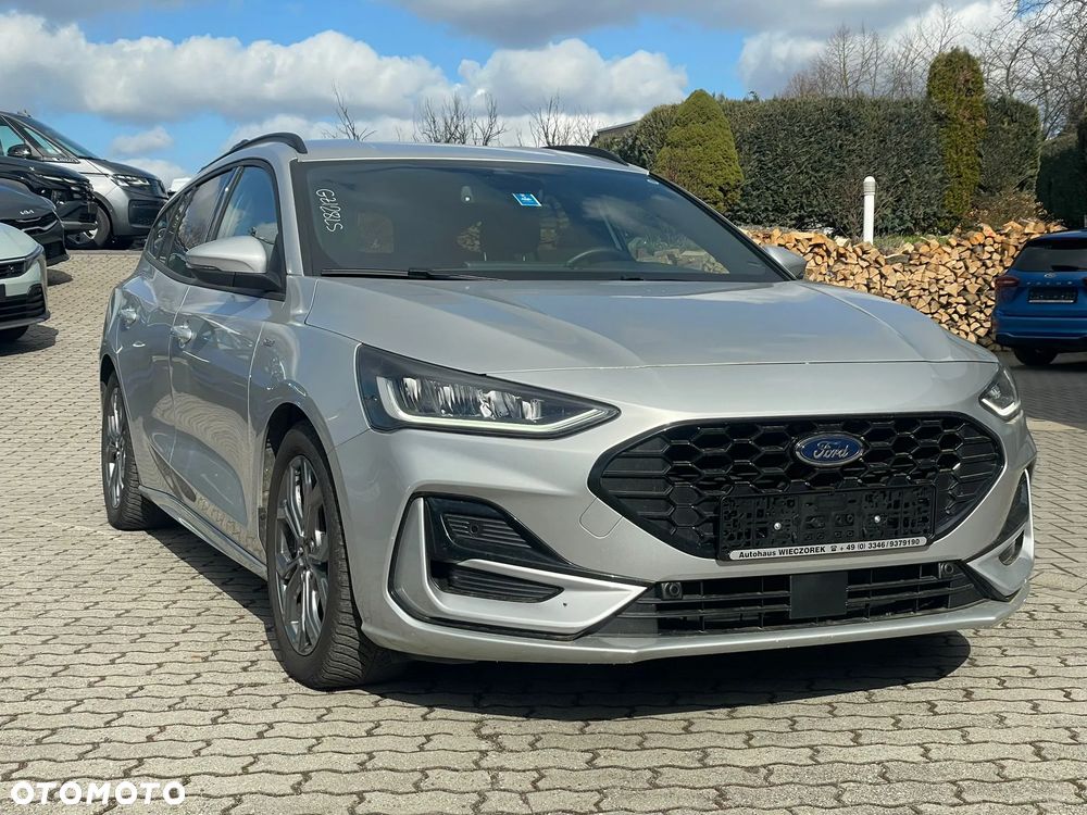 Ford Focus 1.0 EcoBoost mHEV ST-Line X - 2
