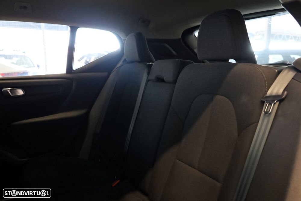 Volvo XC 40 1.5 T2 Momentum Core - 9