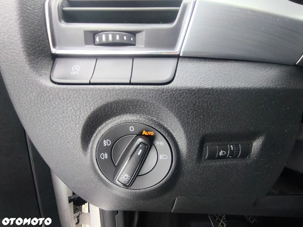 Skoda Fabia 1.0 TSI Ambition - 26