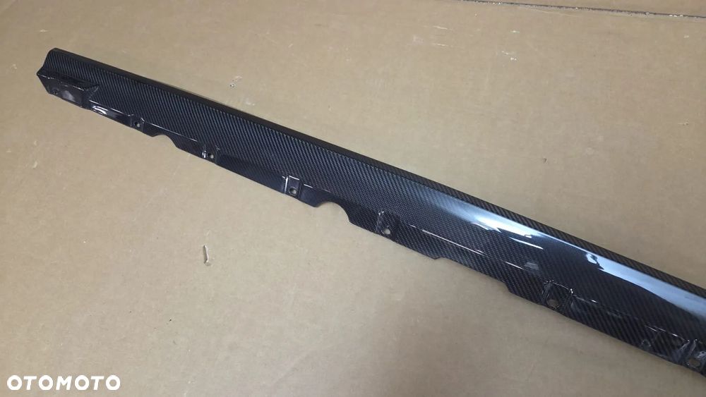 NOWA listwa progowa Carbon Karbon Audi R8 Lift 4S0 4S0853760B - 4
