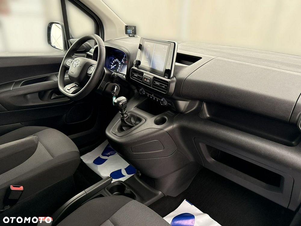Toyota Proace City - 22