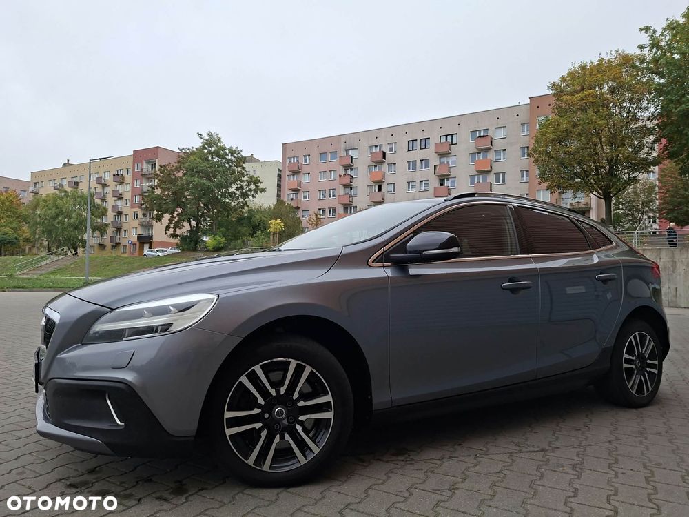 Volvo V40 Cross Country - 15