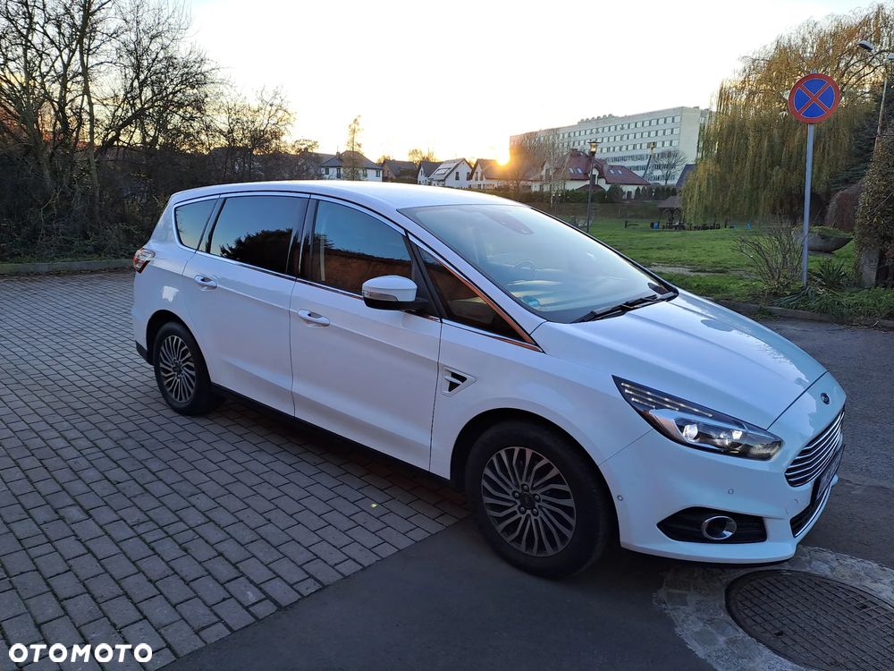 Ford S-Max 2.0 EcoBlue Titanium - 3
