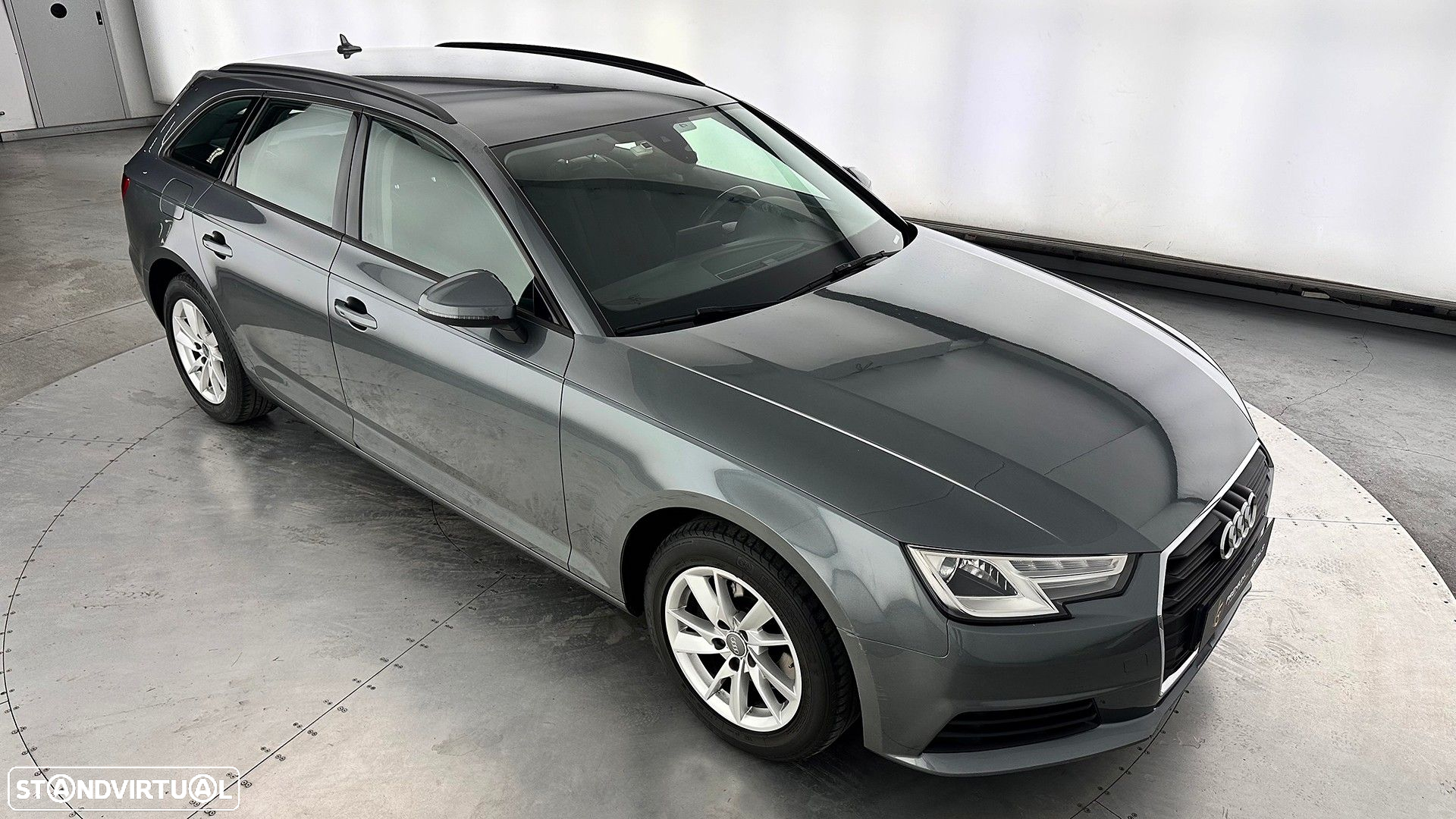 Audi A4 Avant 2.0 TDI Advance - 16
