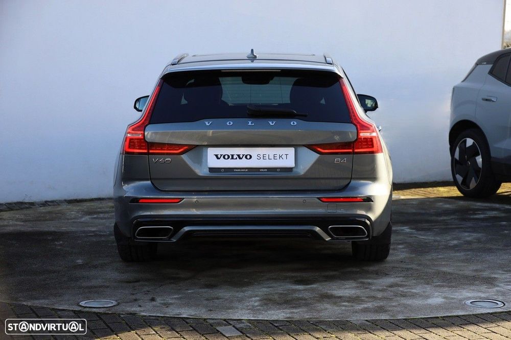 Volvo V60 2.0 B4 R-Design Geartronic - 3