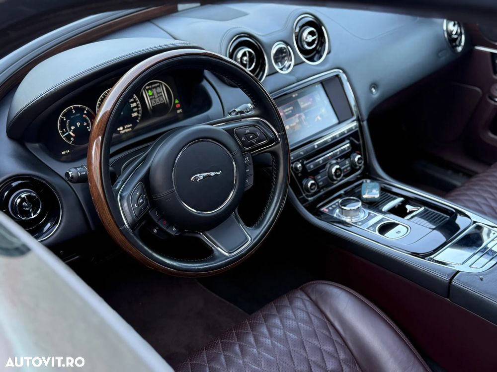 Jaguar XJ 30d Premium Luxury - 6