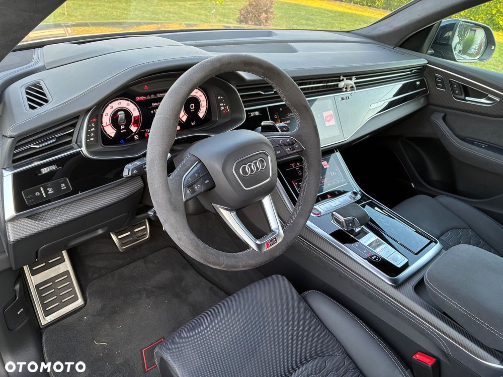 Audi RS Q8 - 12