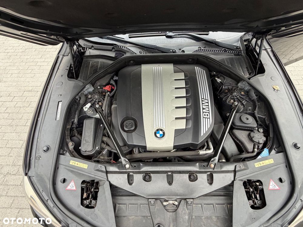 BMW Seria 7 730d - 35