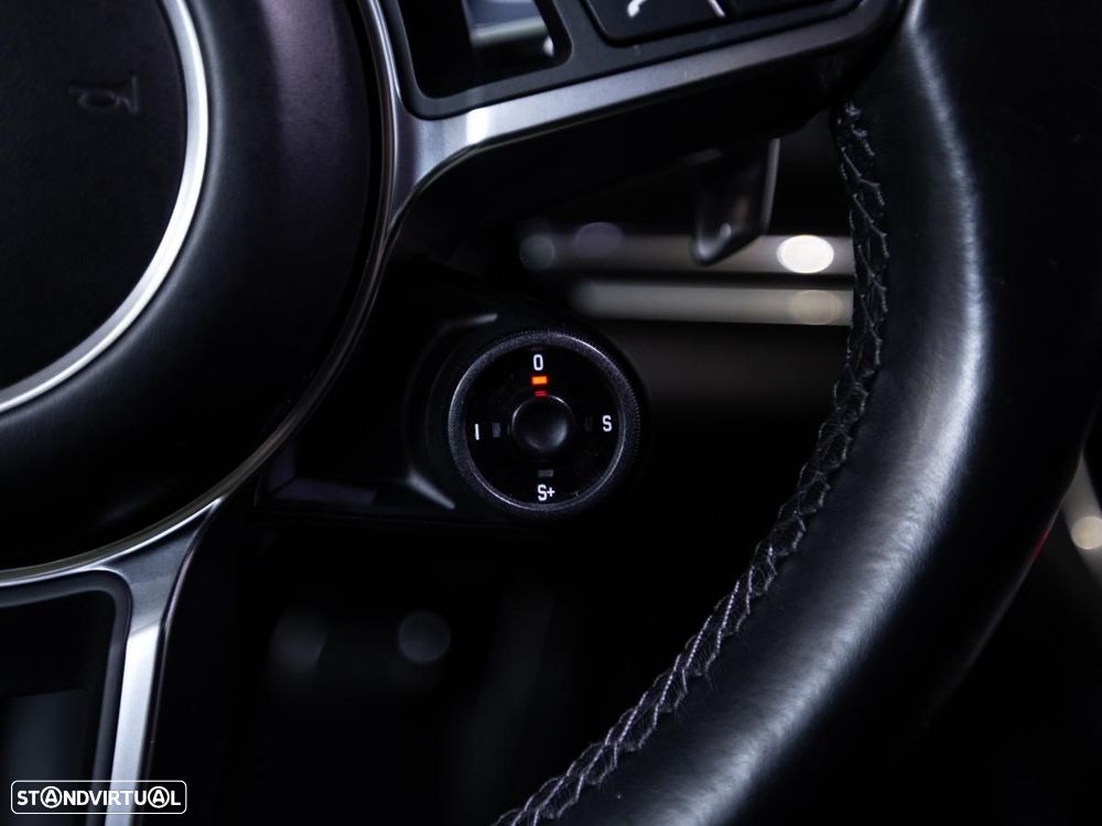 Porsche Panamera Turbo - 25