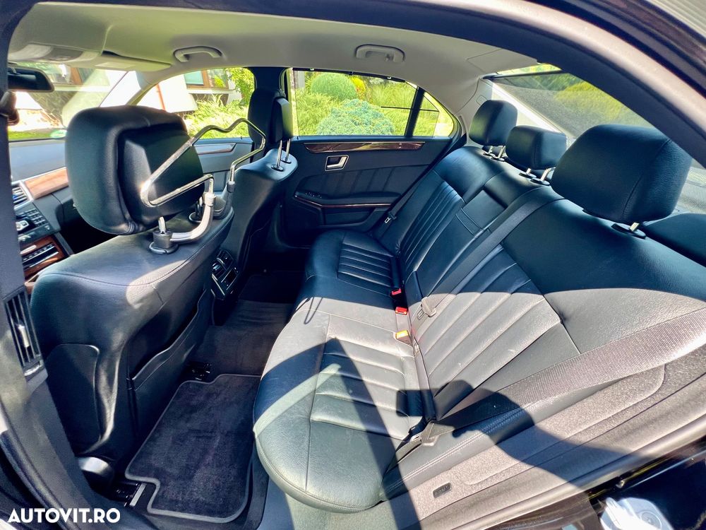 Mercedes-Benz E 300 BlueTEC HYBRID 7G-TRONIC Elegance - 8