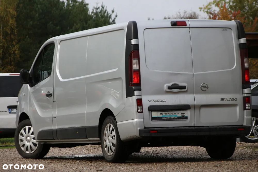 Opel VIVARO - 11