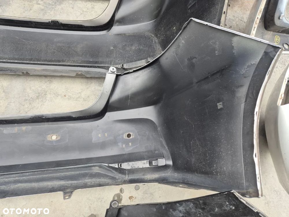 ORYGINALNY ZDERZAK TOYOTA COROLLA E21 PRZÓD / TYŁ - 34