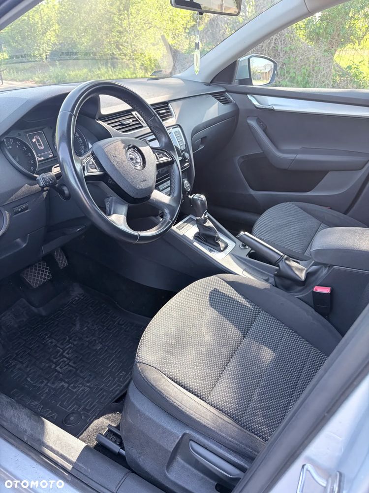 Skoda Octavia 1.6 TDI Ambition DSG - 9