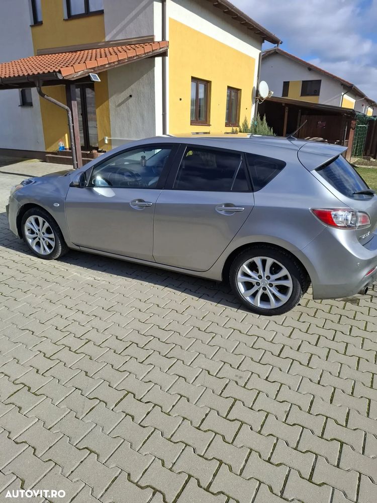 Mazda 3 - 8