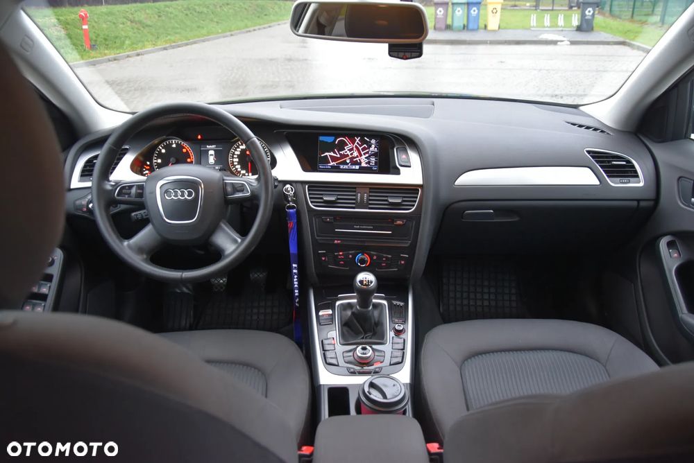 Audi A4 Avant 2.0 TDI ultra DPF Attraction - 8