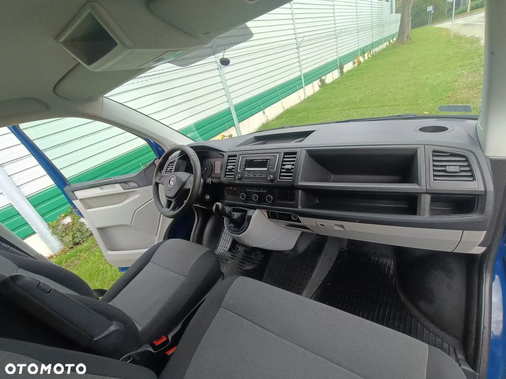 Volkswagen Transporter - 9