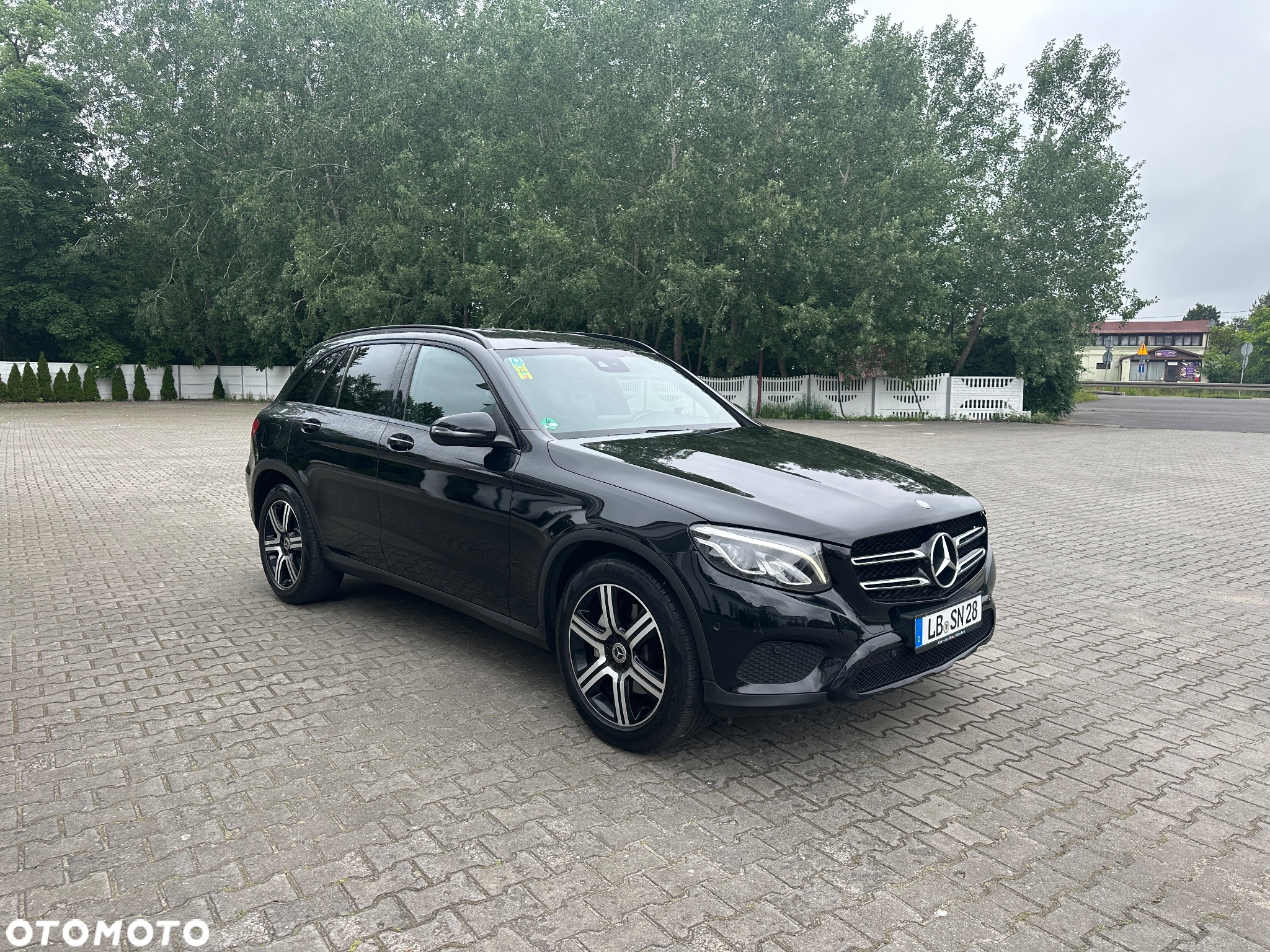Mercedes-Benz GLC - 8