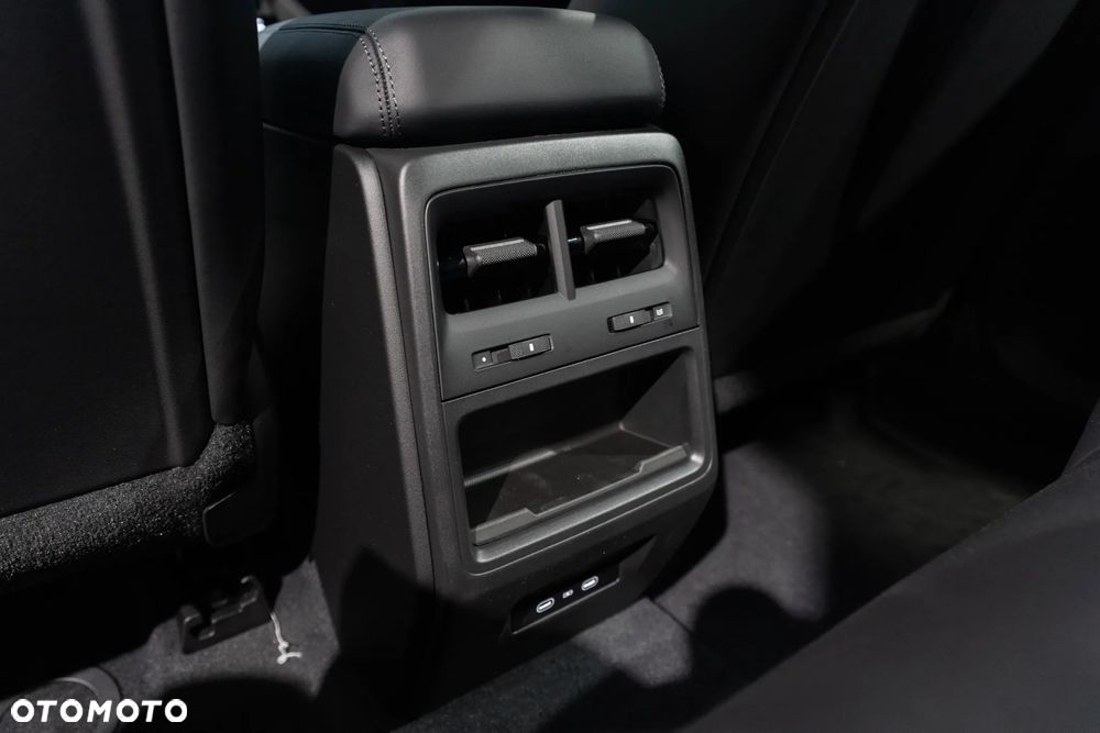 Porsche Macan - 30