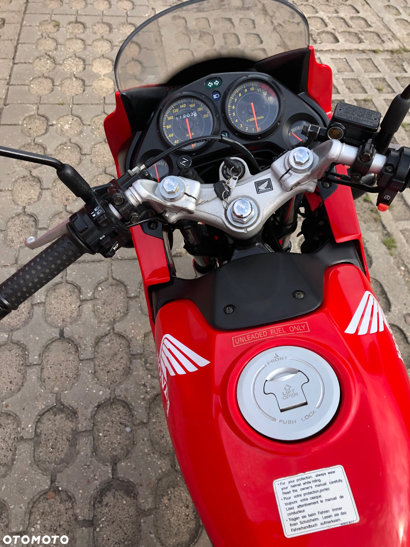 Honda CBR - 7