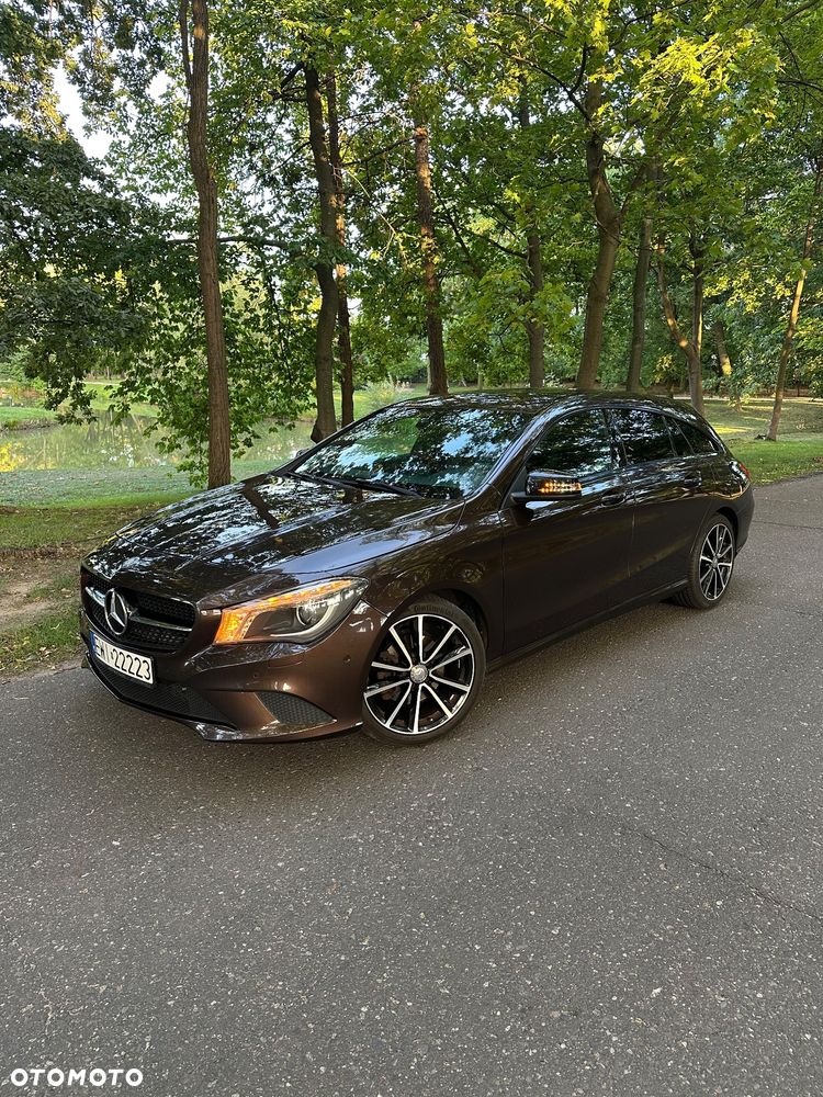Mercedes-Benz CLA 200 Urban - 2