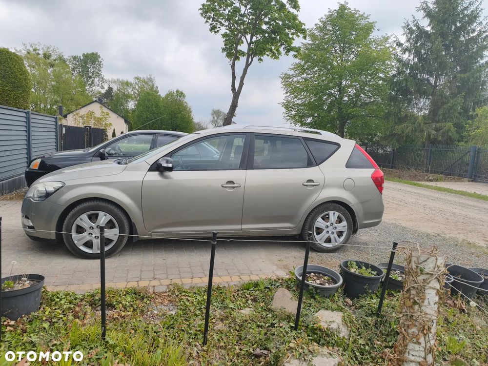 Kia Ceed 1.6 Crdi Comfort - 3