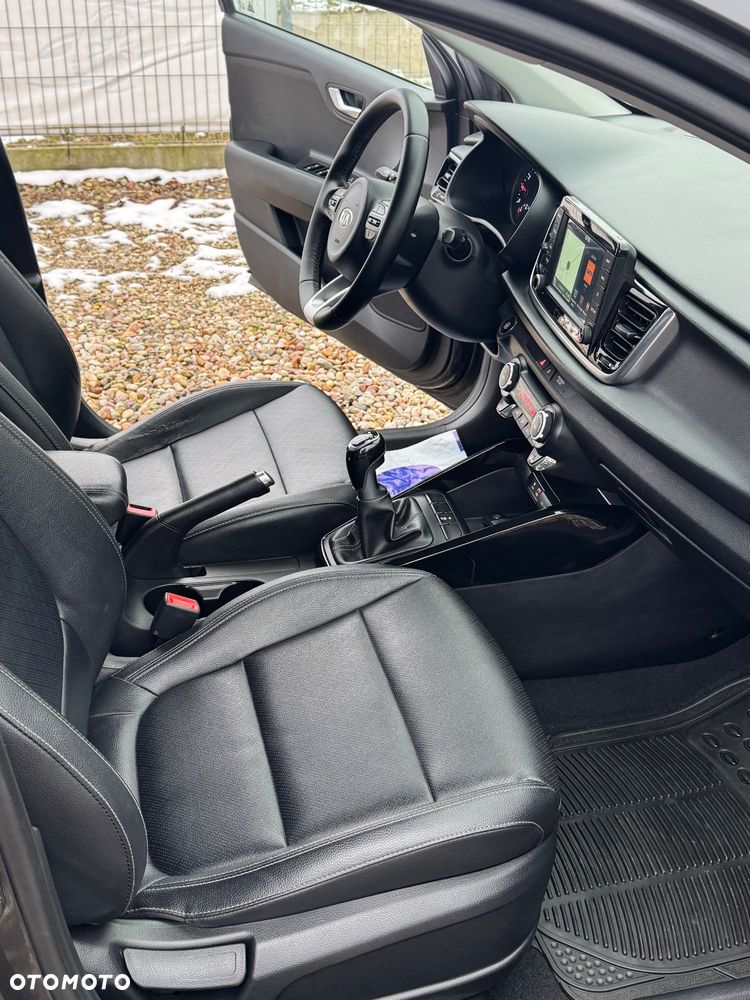 Kia Rio 1.0 T-GDI 100 Dream-Team Edition - 17