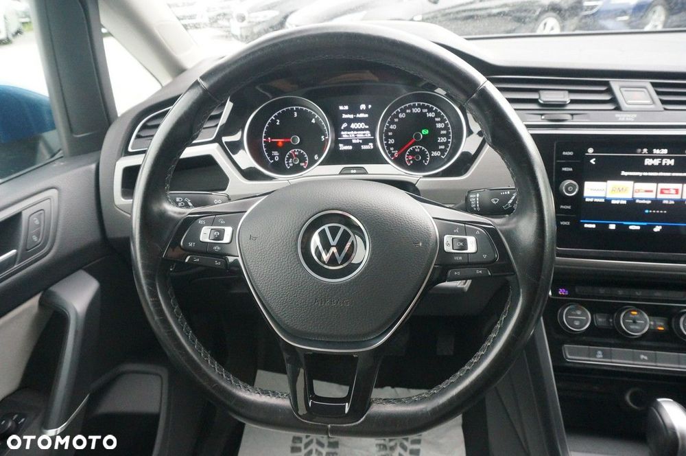 Volkswagen Touran 2.0 TDI BMT Comfortline DSG - 12
