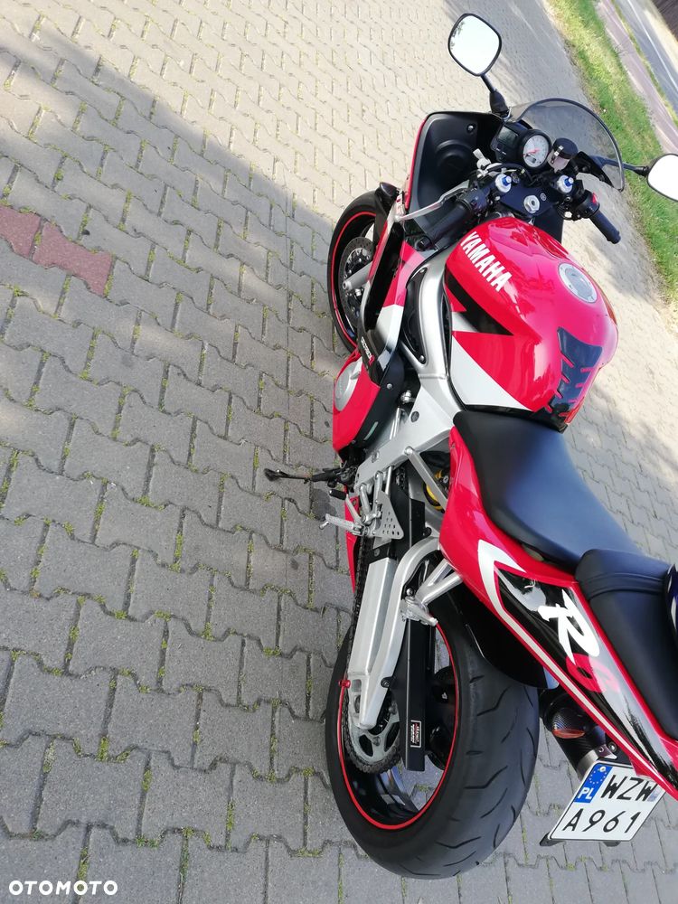 Yamaha YZF - 1