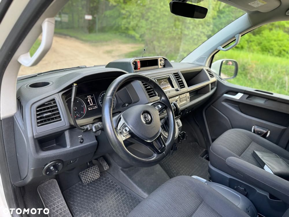 Volkswagen Caravelle 2.0 TDI L2 Comfortline DSG - 12