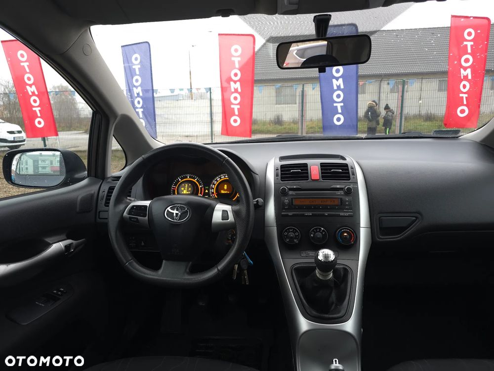 Toyota Auris 1.4 D-4D Luna - 32